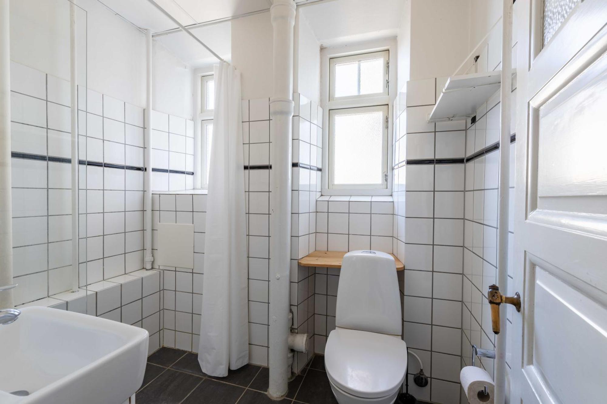 Appartement Spacious 3 Bedroom In Peaceful Area *